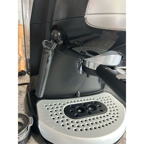 Delongi cappuccino espresso maker, coffee maker retro style bar32 - Picture 4 of 6